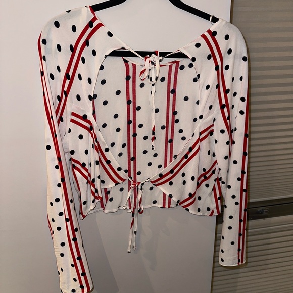 Beautiful backless Zara blouse - Picture 2 of 4